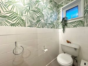 Photo 16- click for photo gallery